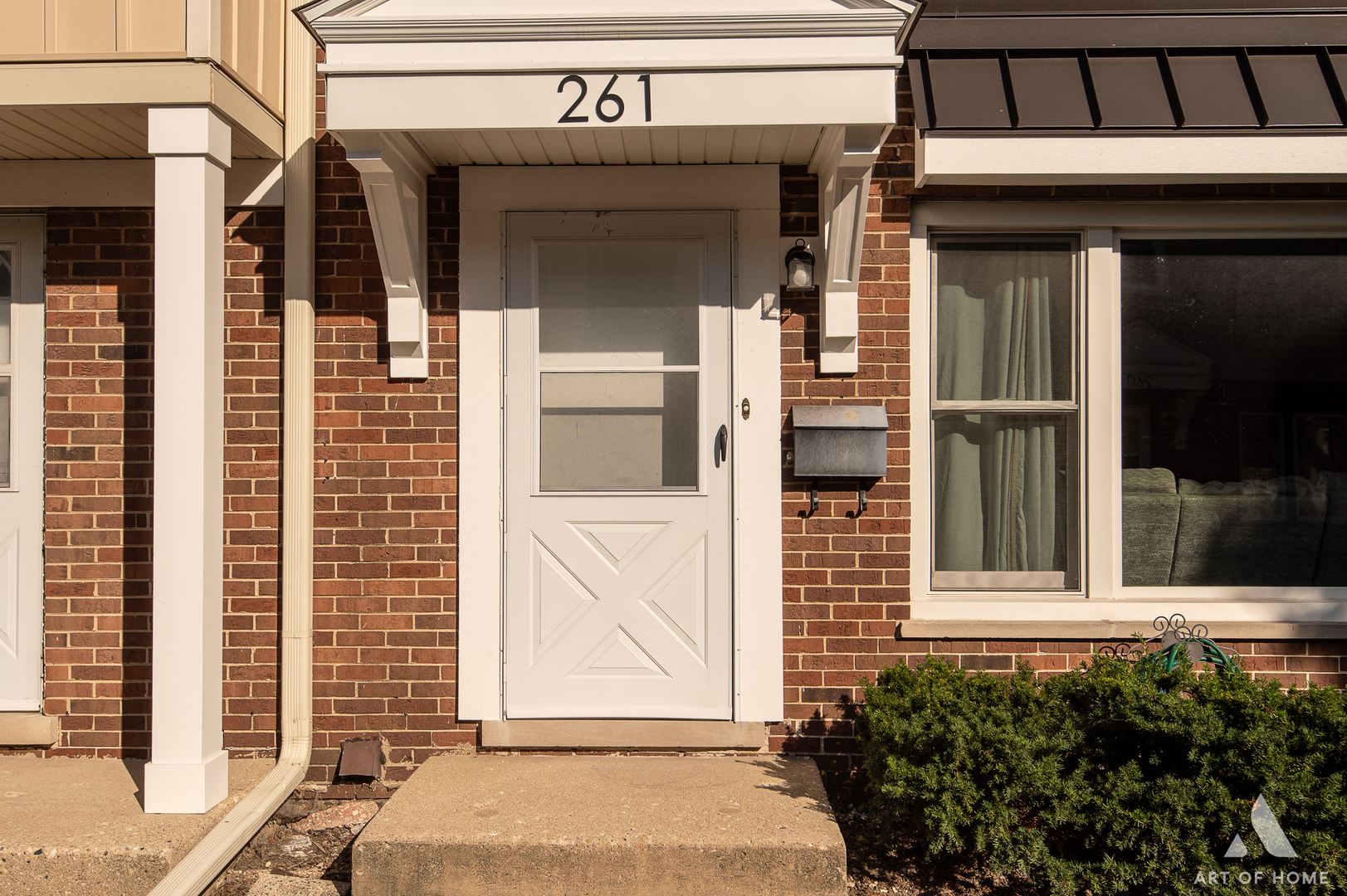 261 Montgomery Lane, Wood Dale, IL 60191