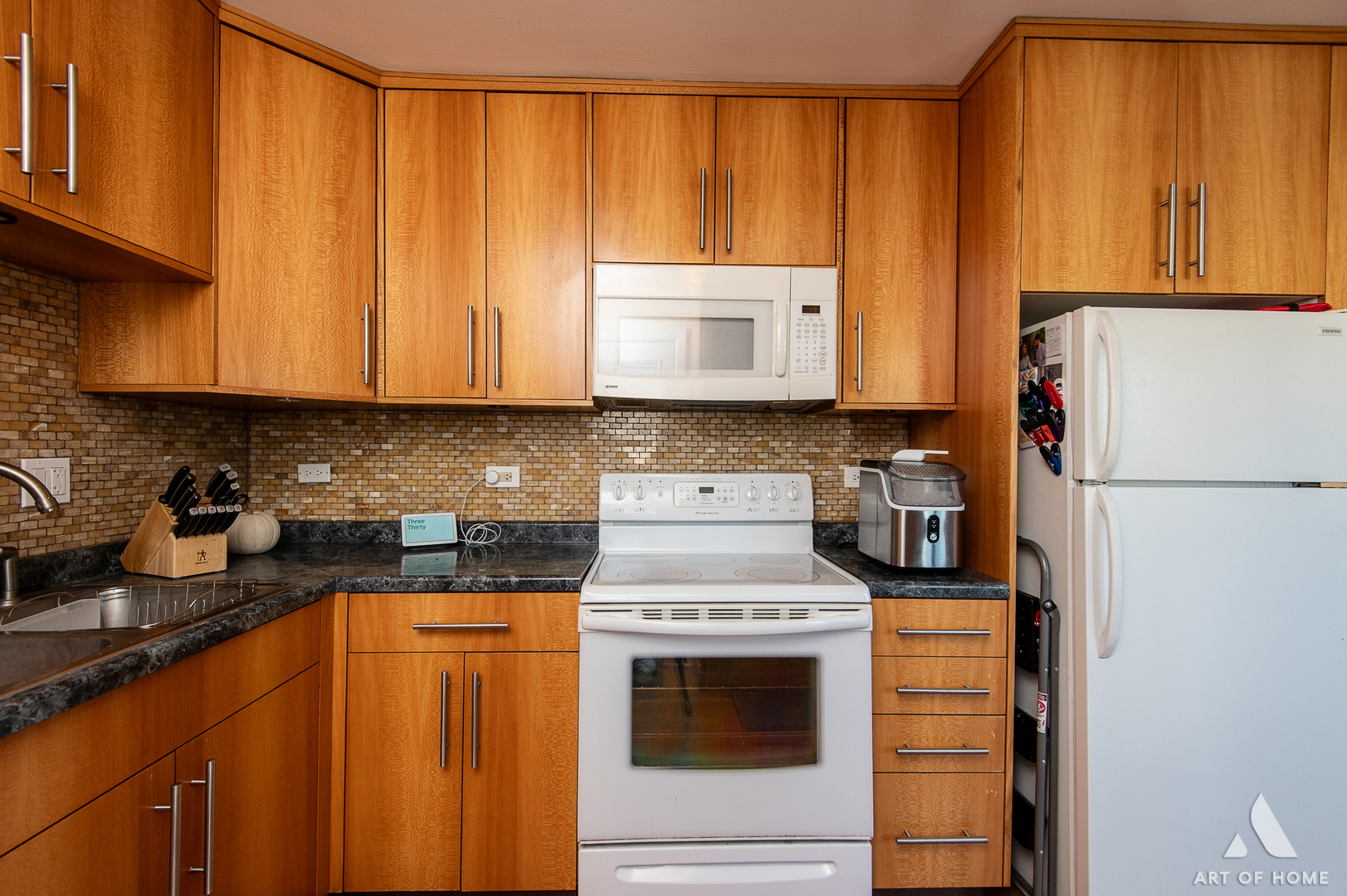 261 Montgomery Lane, Wood Dale, IL 60191