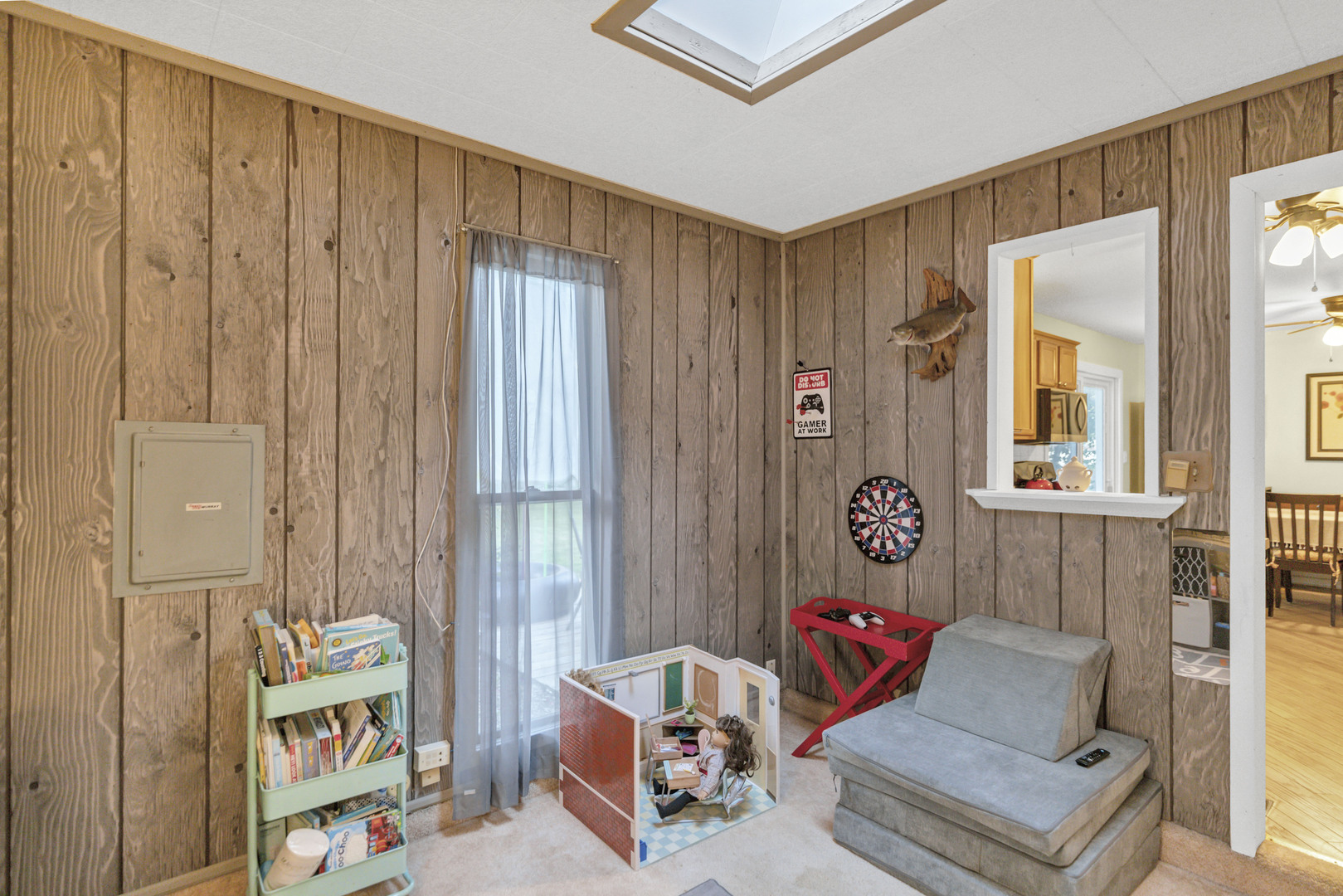 123 Wallace Street, Bartlett, IL 60103