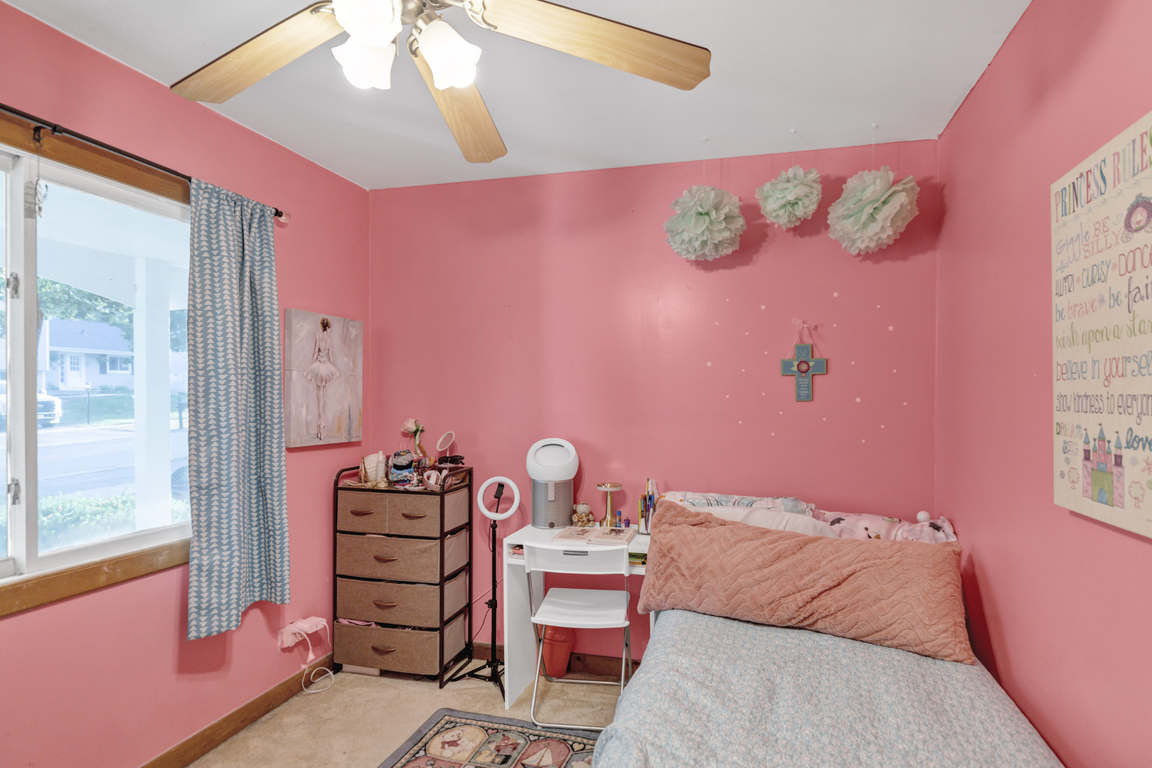 123 Wallace Street, Bartlett, IL 60103