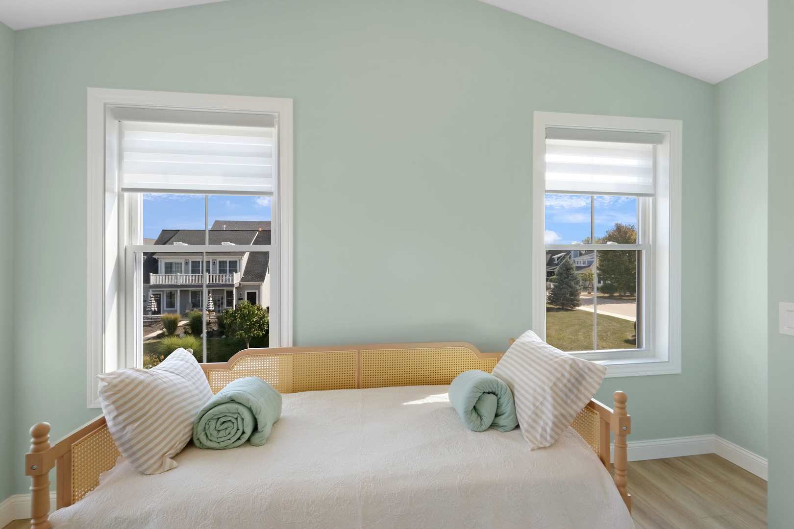 11 Great Loop West Drive, Ottawa, IL 61350