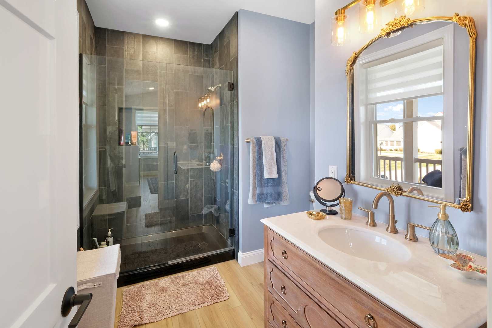 11 Great Loop West Drive, Ottawa, IL 61350