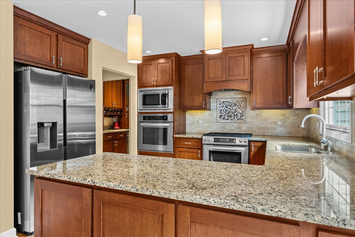 1432 Calcutta Lane, Naperville, IL 60563