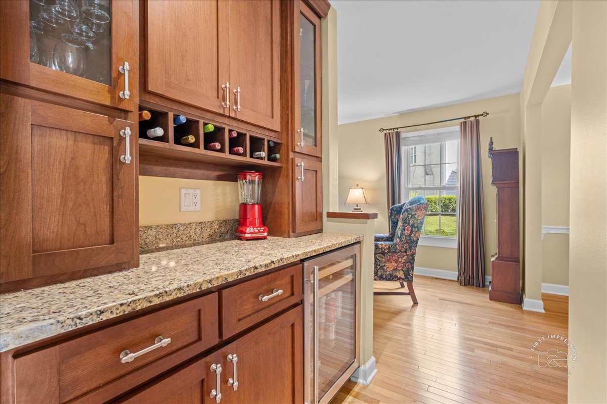 1432 Calcutta Lane, Naperville, IL 60563