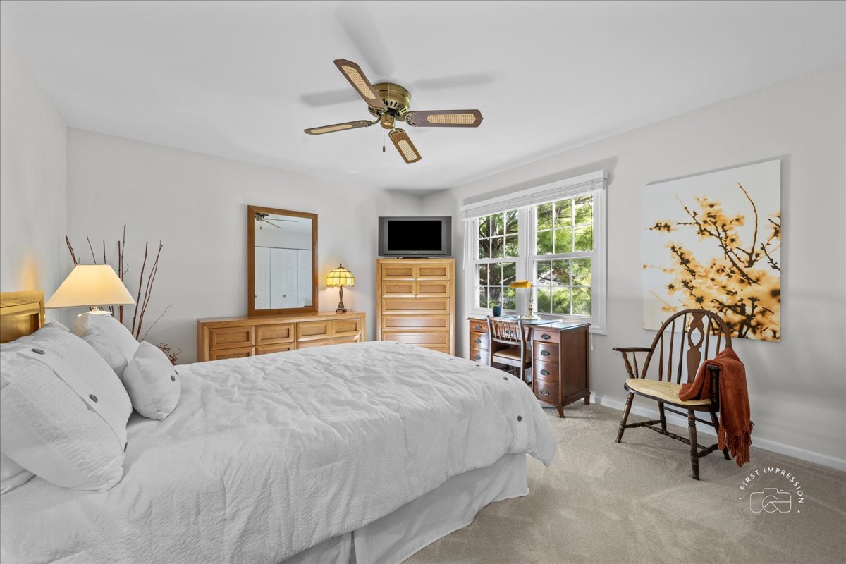 1432 Calcutta Lane, Naperville, IL 60563