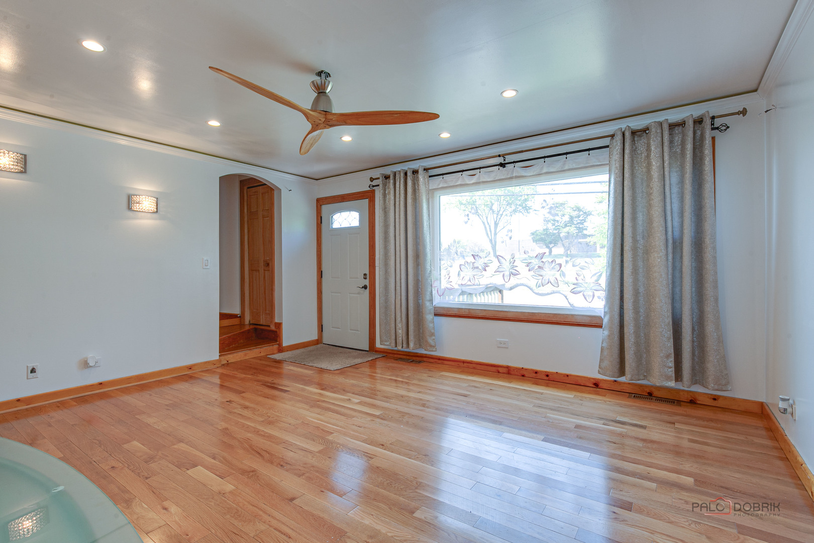 1245 N Midlothian Road, Mundelein, IL 60060