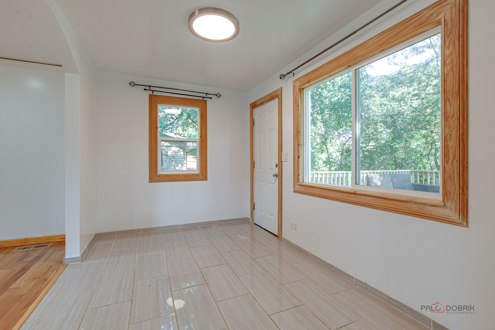 1245 N Midlothian Road, Mundelein, IL 60060