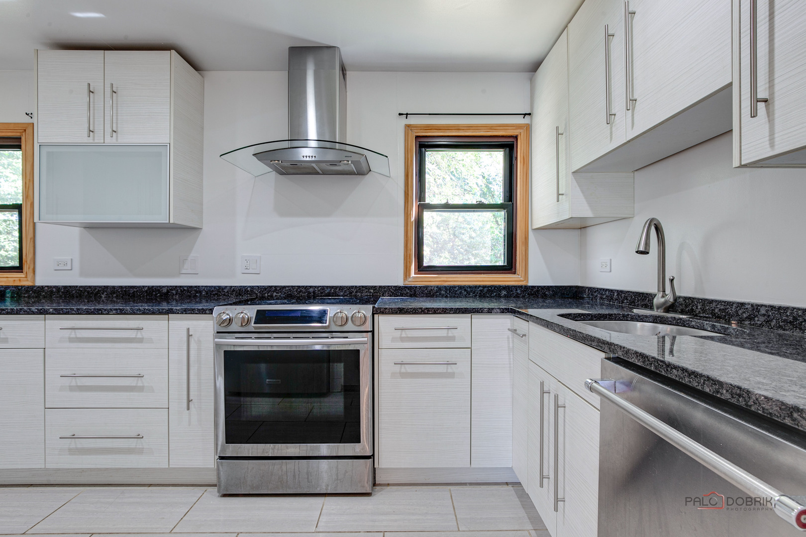 1245 N Midlothian Road, Mundelein, IL 60060