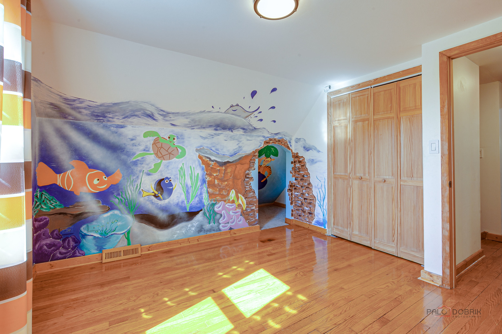 1245 N Midlothian Road, Mundelein, IL 60060