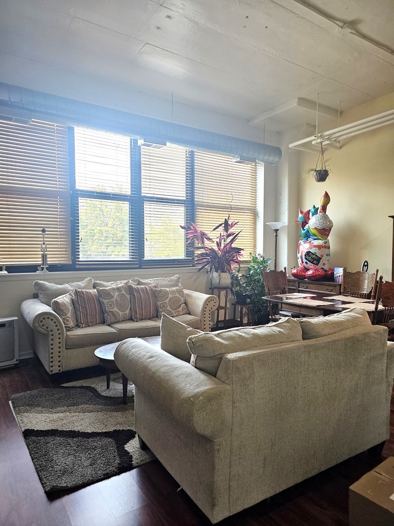 2323 W Pershing Road #140, Chicago, IL 60609