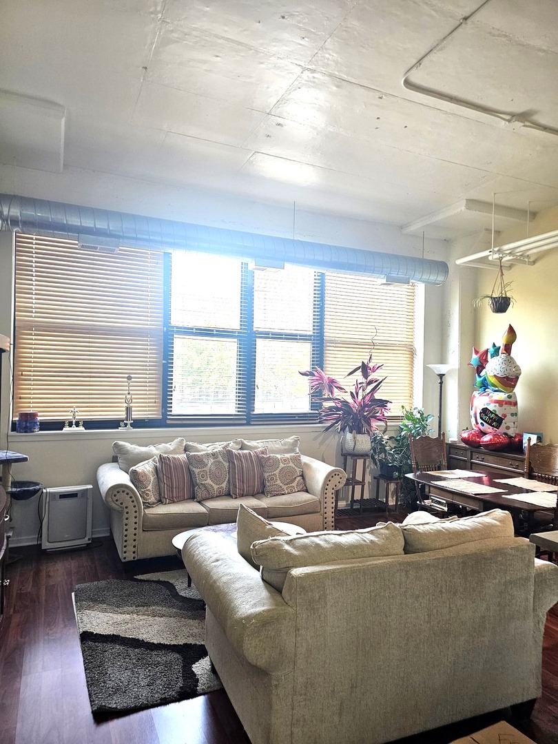 2323 W Pershing Road #140, Chicago, IL 60609
