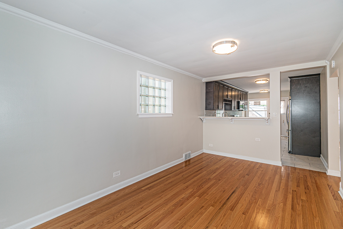 4207 Main Street #1, Skokie, IL 60076