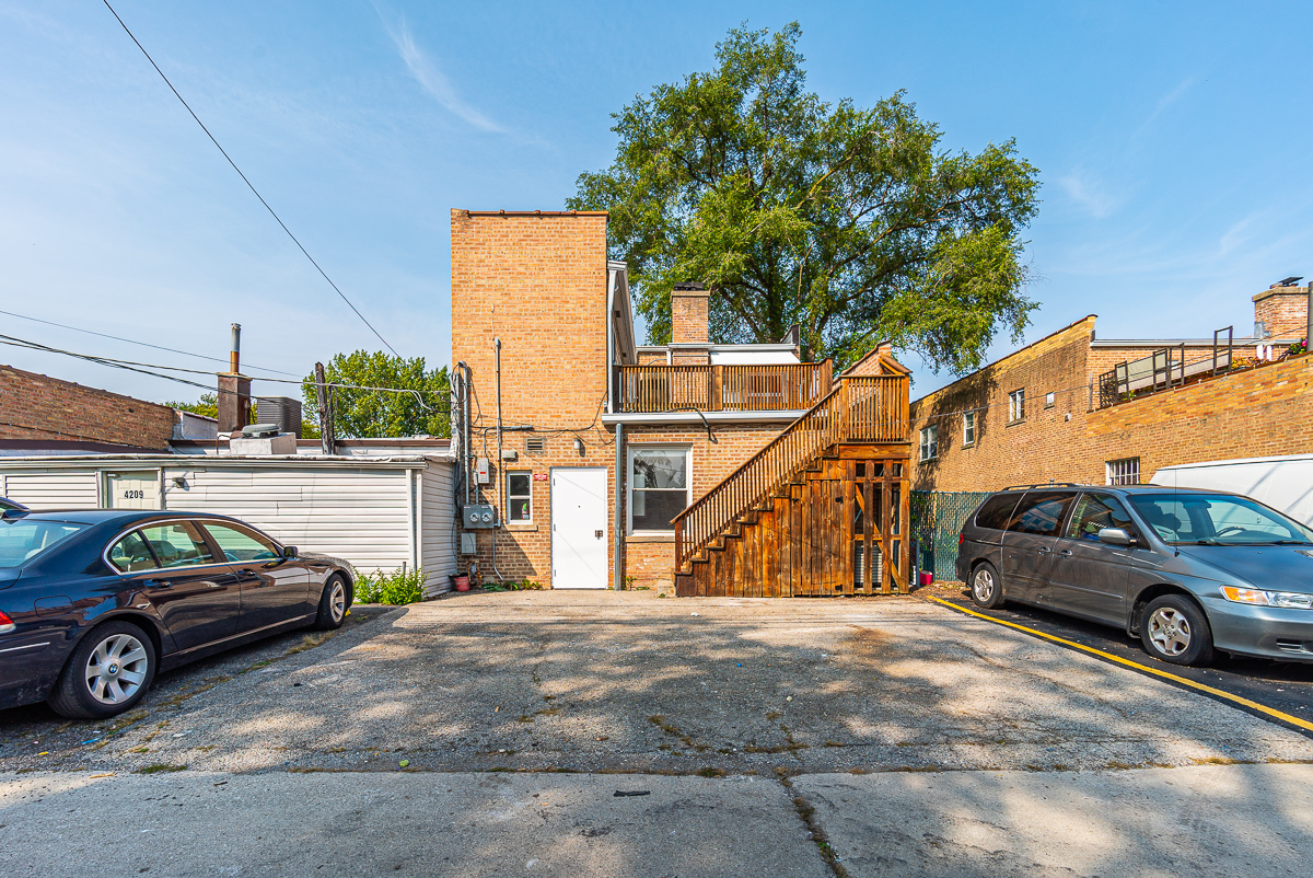 4207 Main Street #1, Skokie, IL 60076