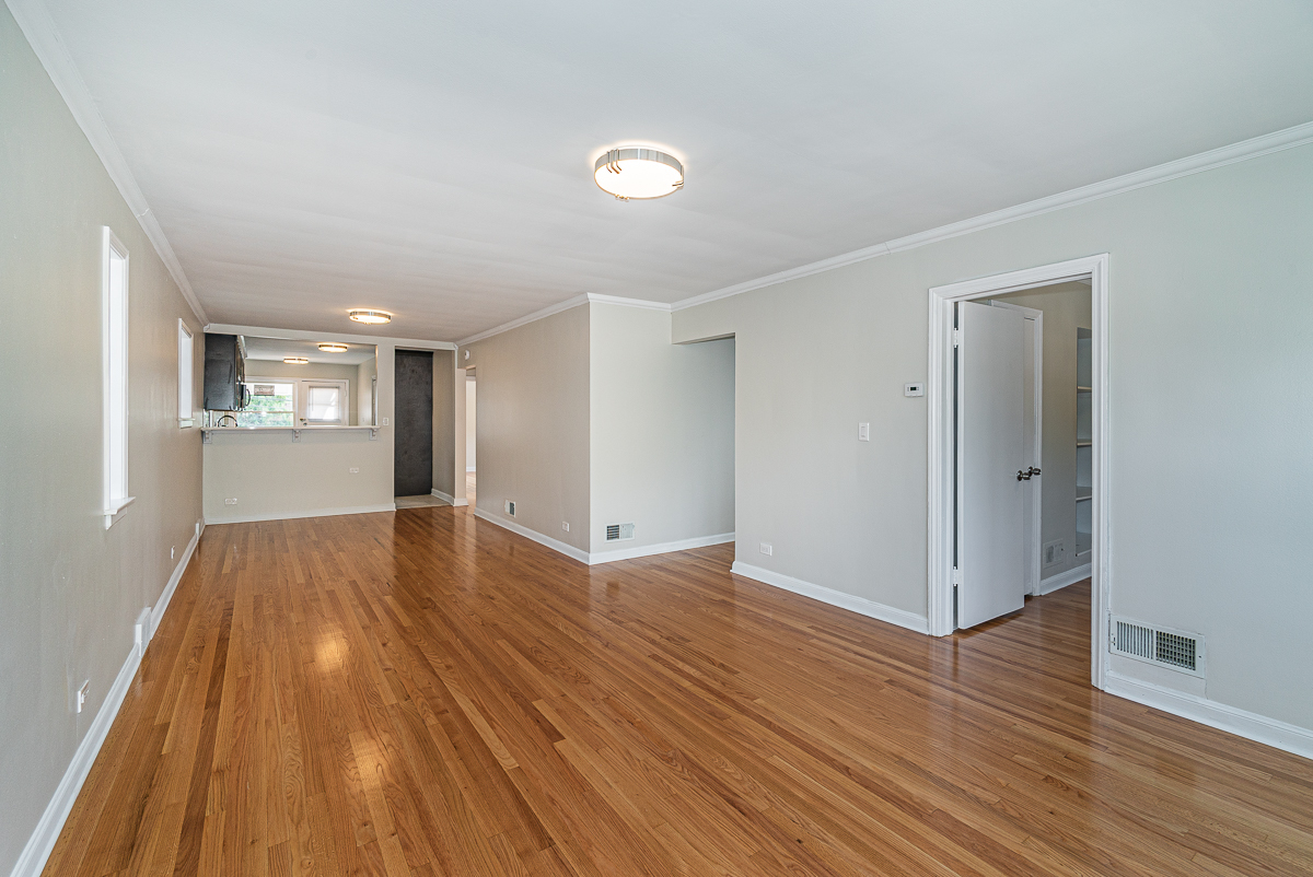 4207 Main Street #1, Skokie, IL 60076