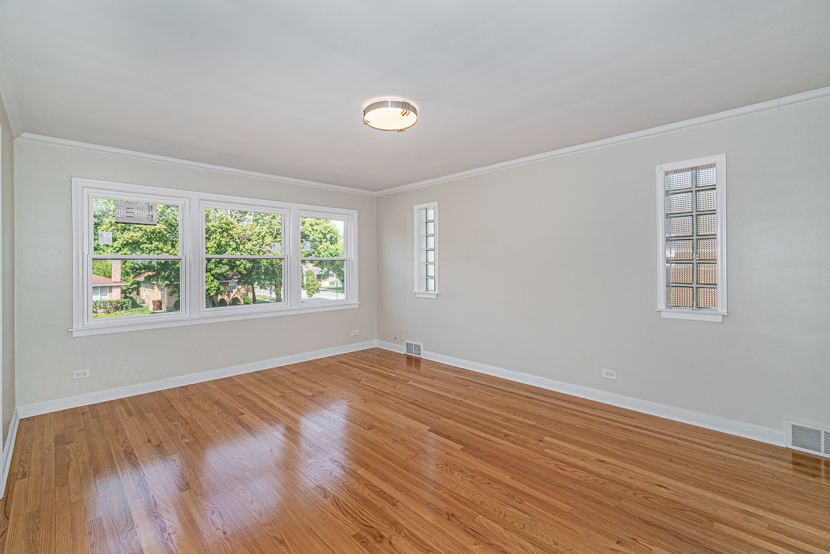 4207 Main Street #1, Skokie, IL 60076