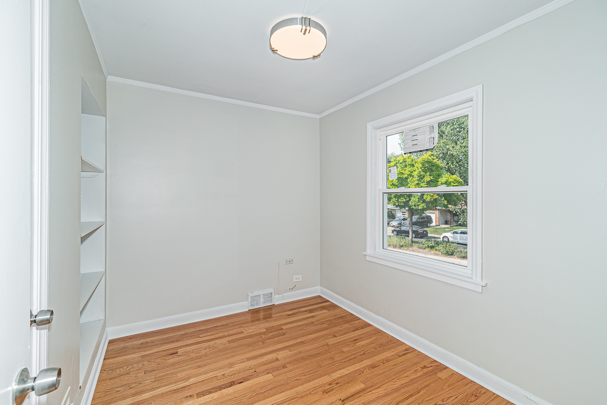 4207 Main Street #1, Skokie, IL 60076