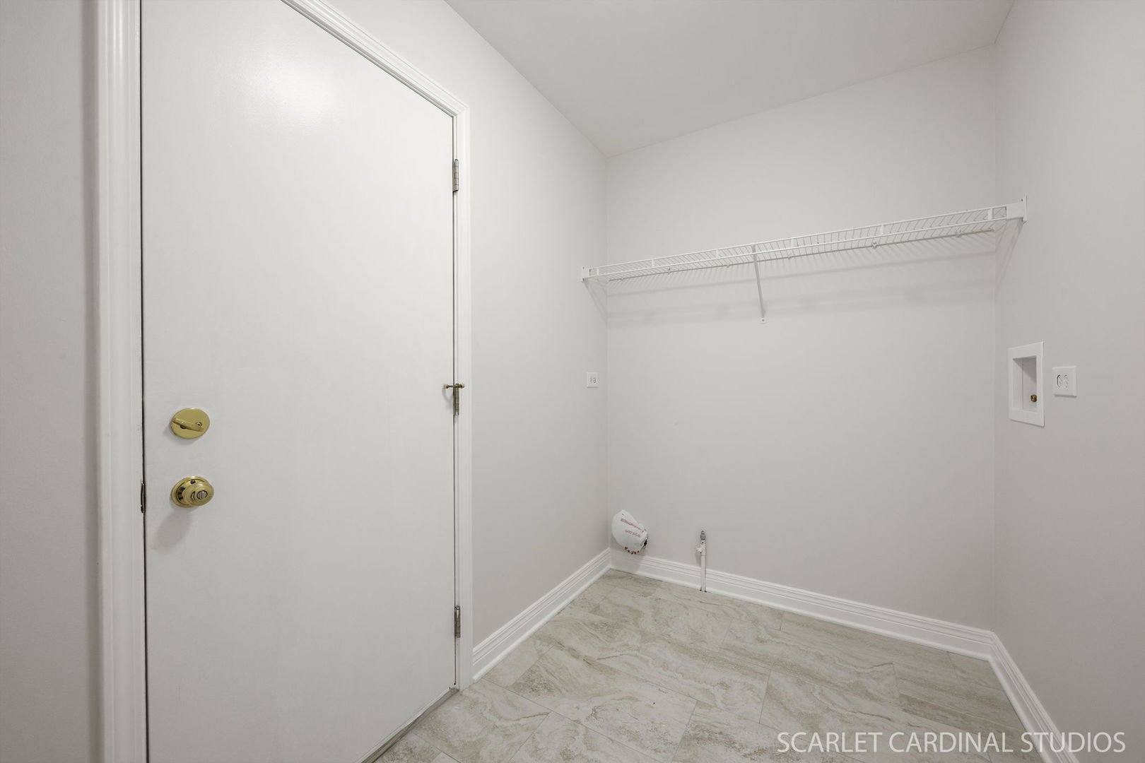 2235 Cheshire Drive, Aurora, IL 60502