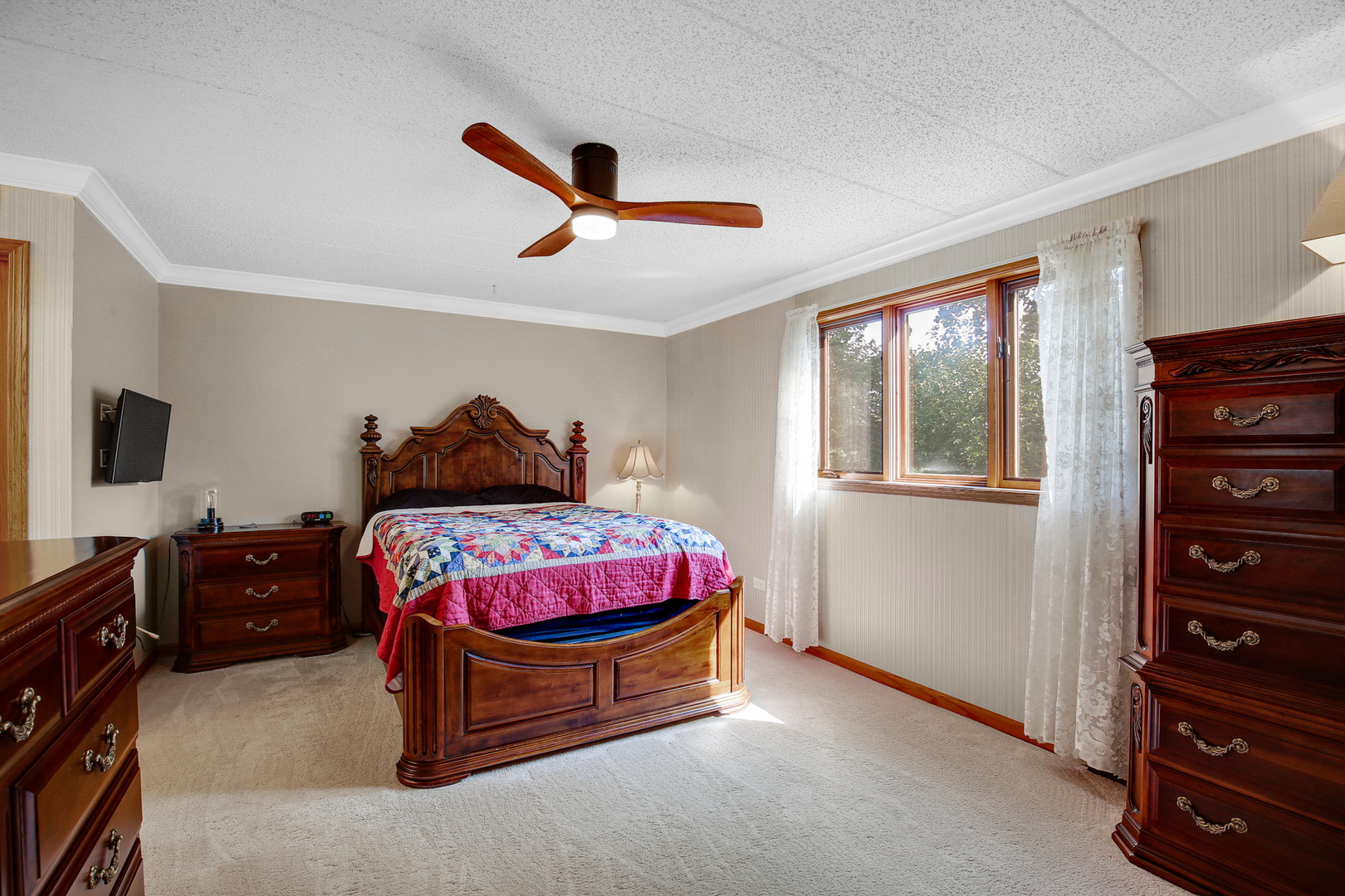 10845 S 84th Avenue #2B, Palos Hills, IL 60465