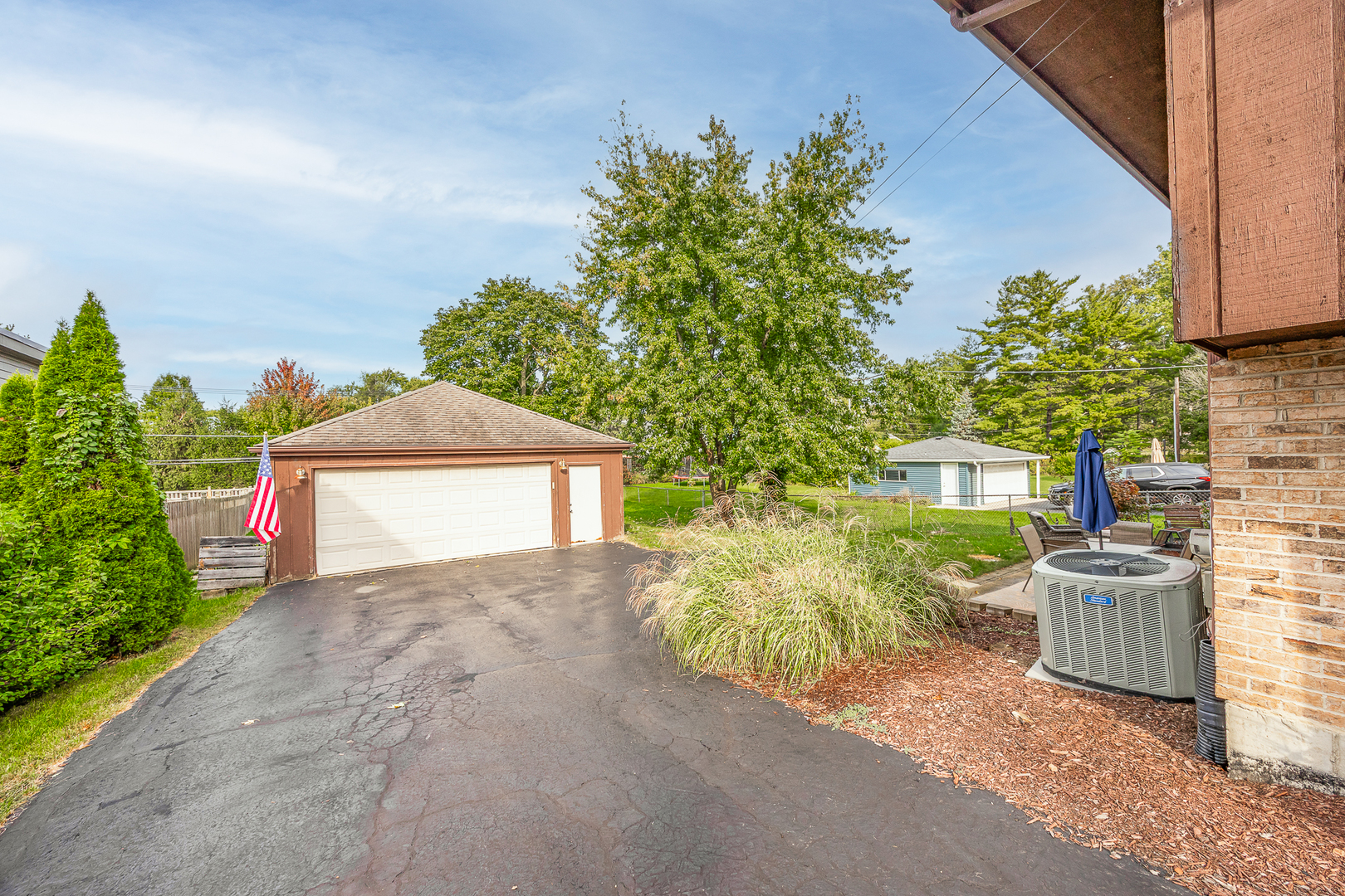 4940 Cornell Avenue, Downers Grove, IL 60515