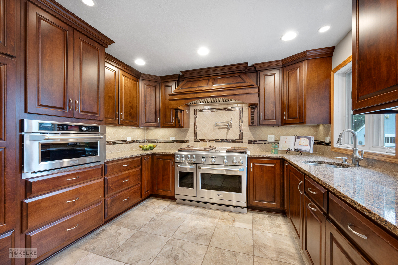 1701 Grand Prairie Drive, New Lenox, IL 60451