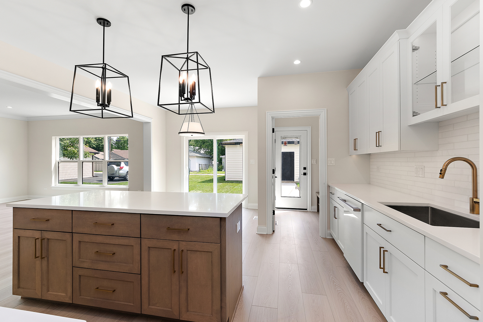 1023 Walter Street, Lemont, IL 60439