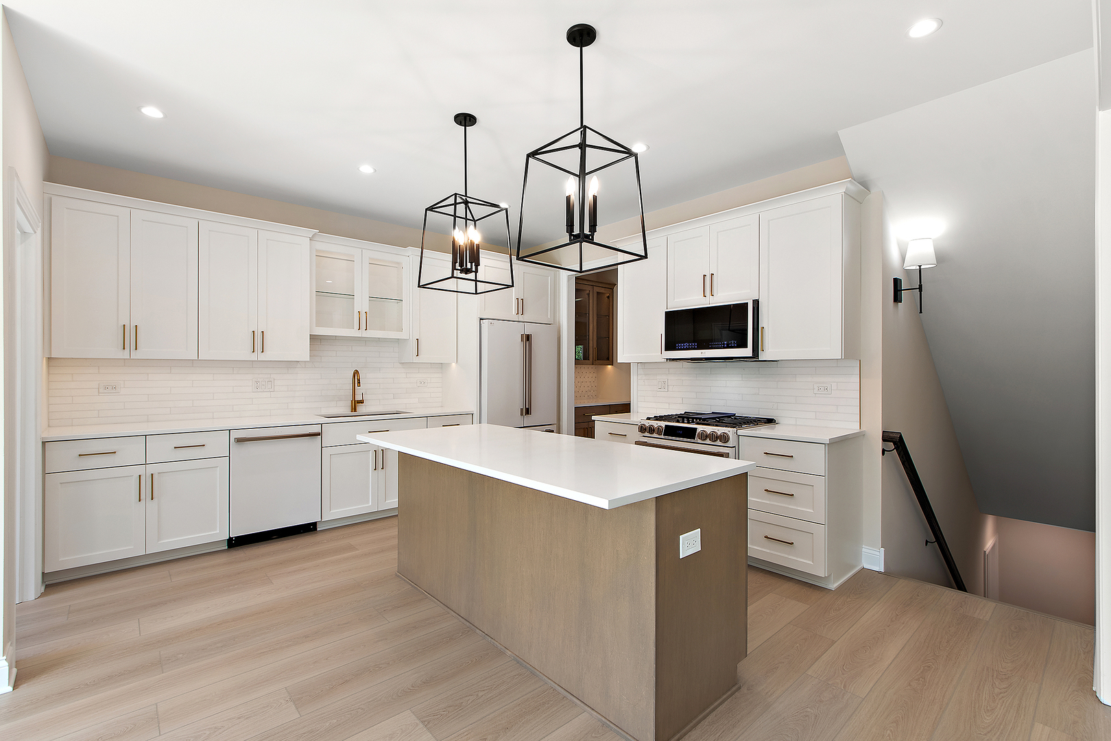 1023 Walter Street, Lemont, IL 60439