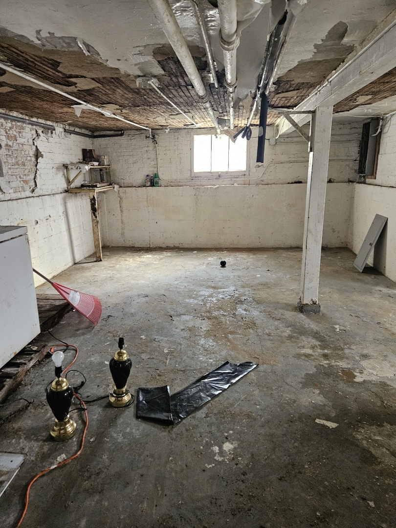10145 S Lafayette Avenue, Chicago, IL 60628