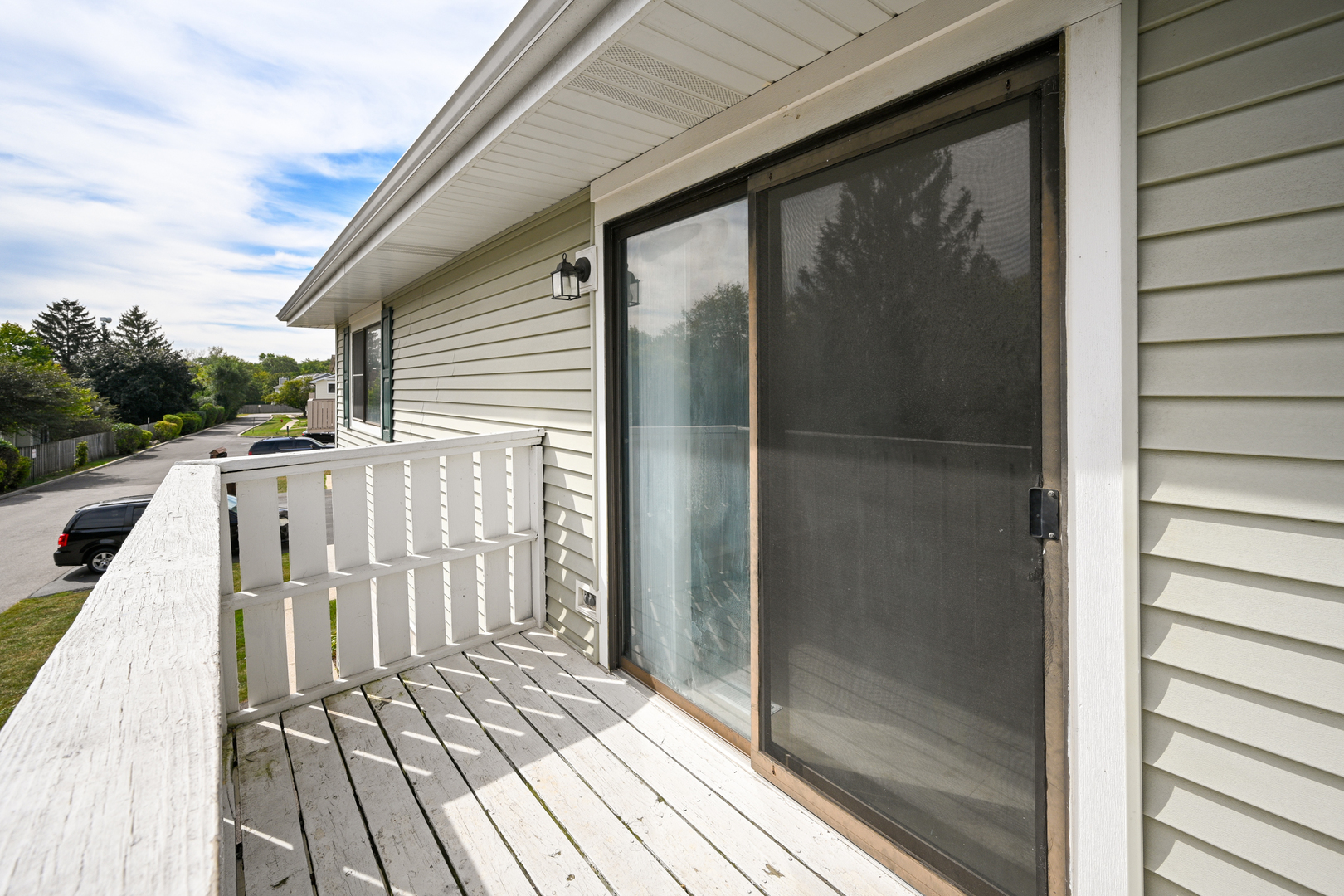 2S723 Winchester Circle #4, Warrenville, IL 60555