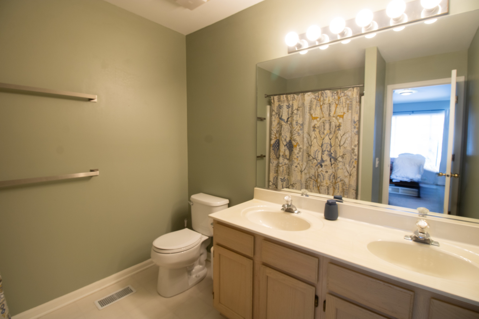 1223 Summersweet Lane, Bartlett, IL 60103