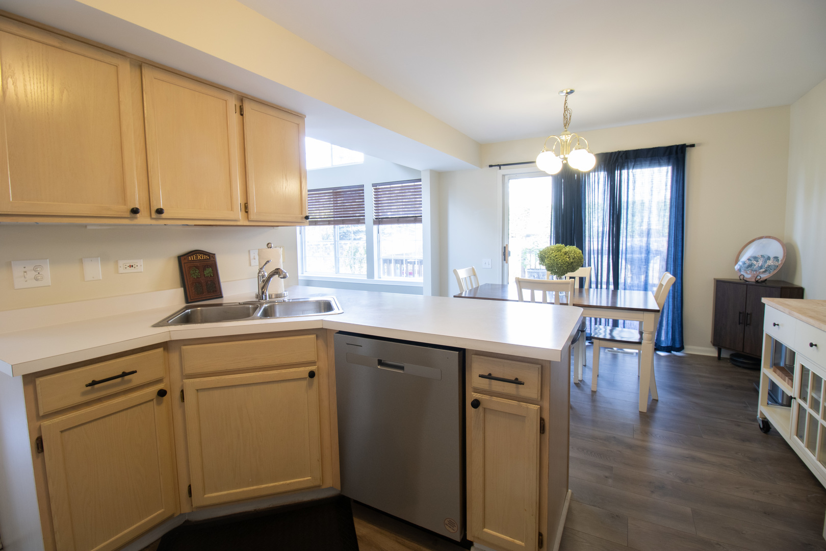 1223 Summersweet Lane, Bartlett, IL 60103