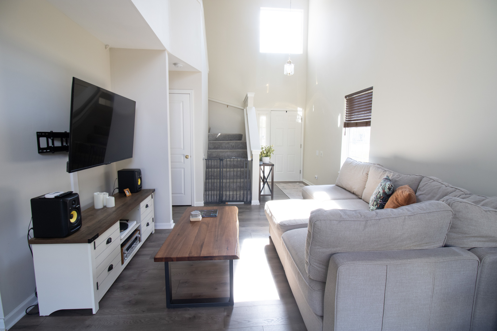 1223 Summersweet Lane, Bartlett, IL 60103