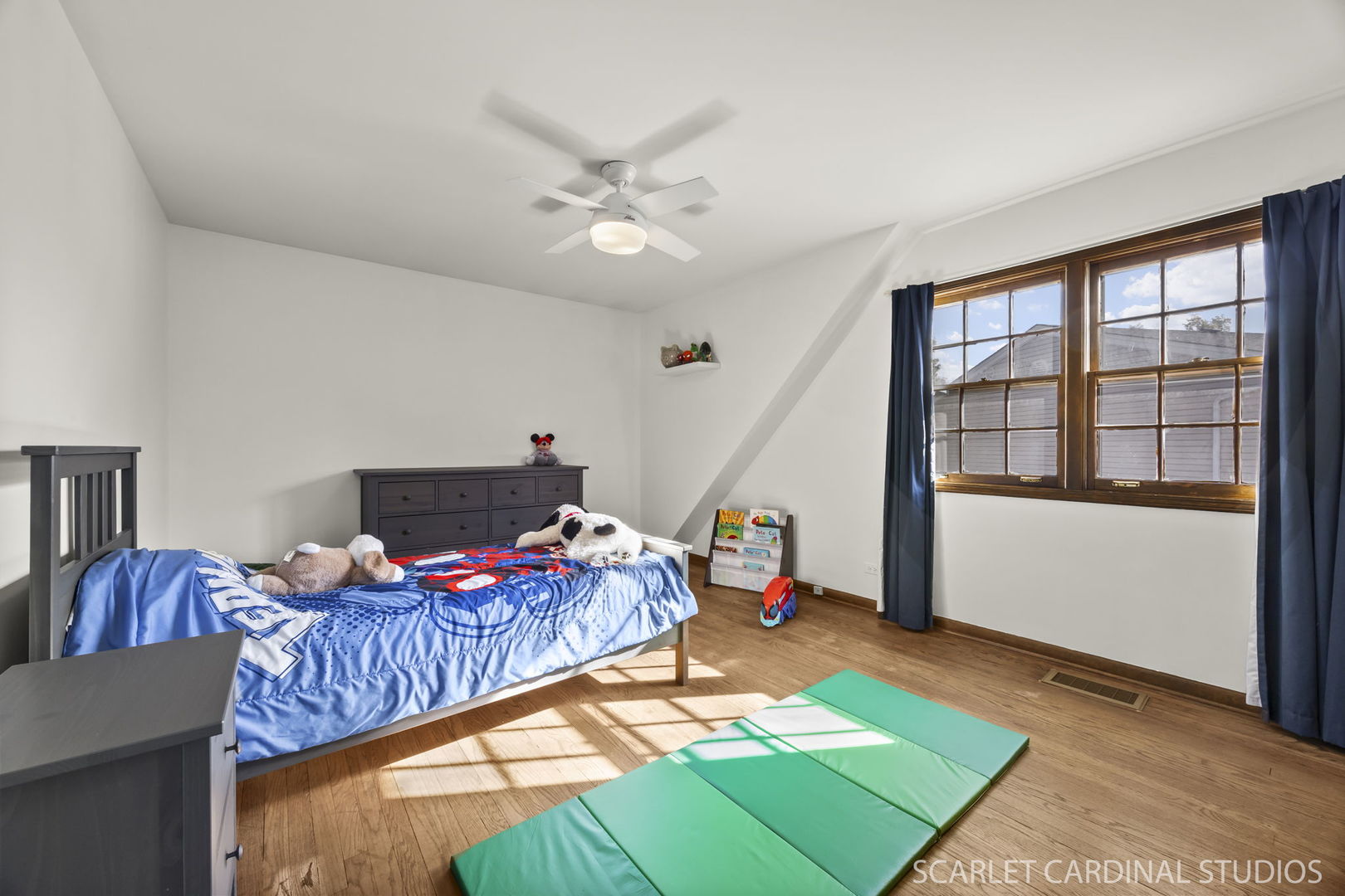 625 Edward Road, Naperville, IL 60540