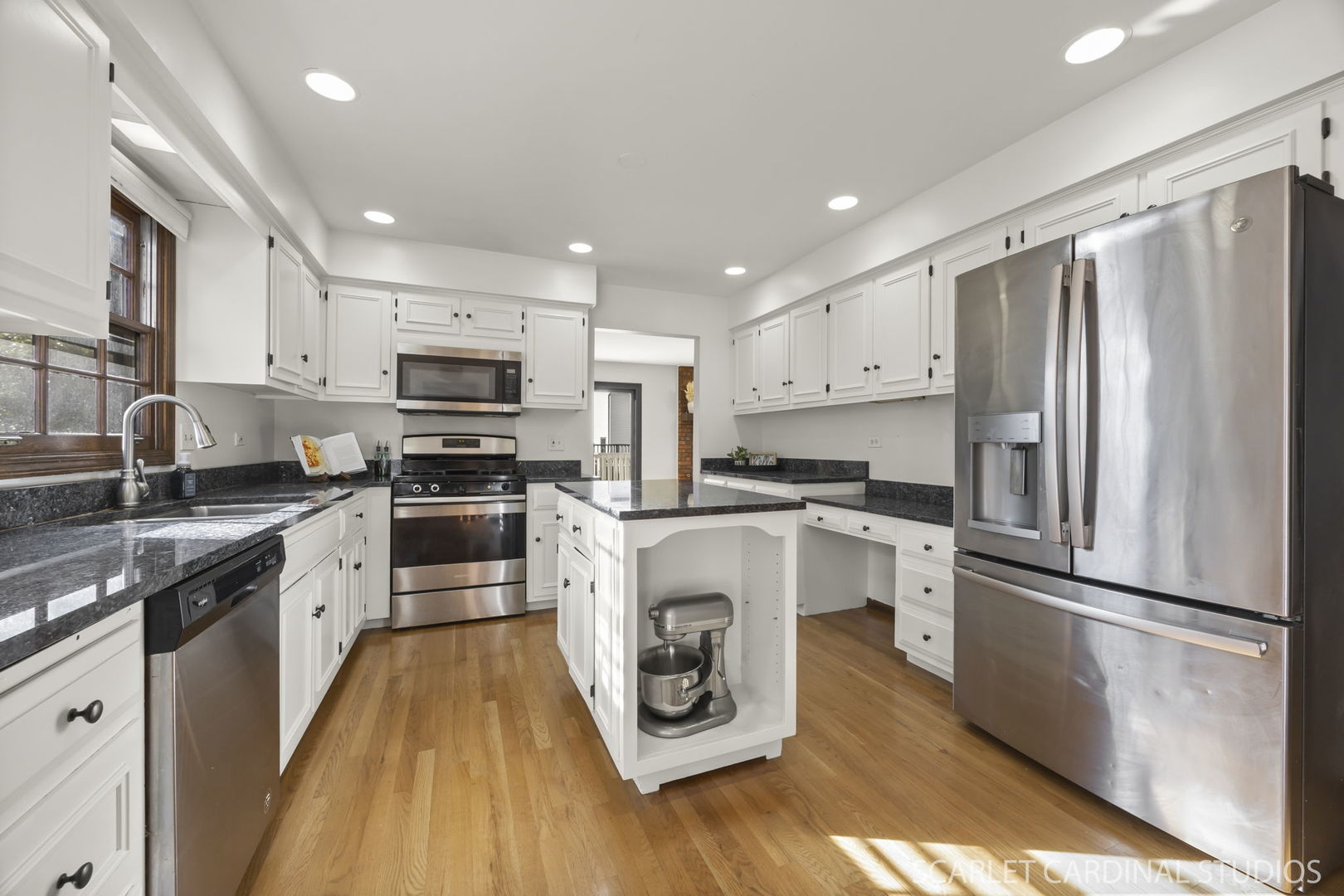 625 Edward Road, Naperville, IL 60540