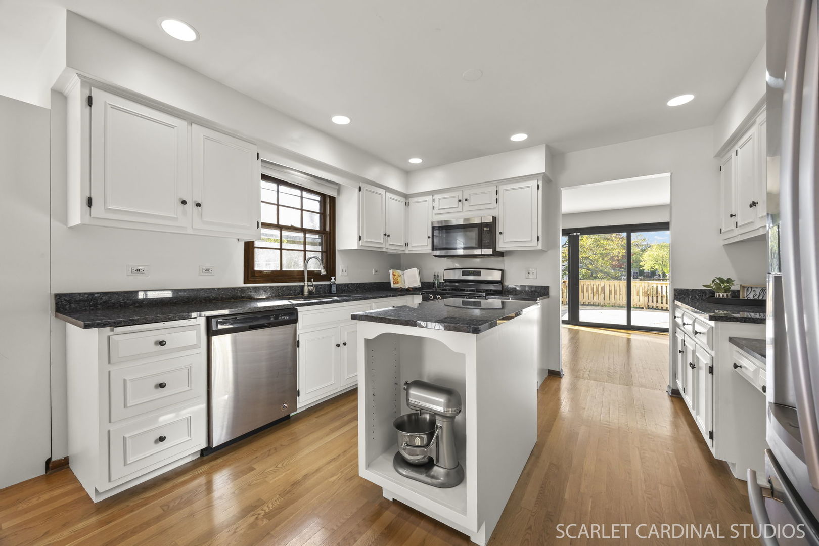 625 Edward Road, Naperville, IL 60540