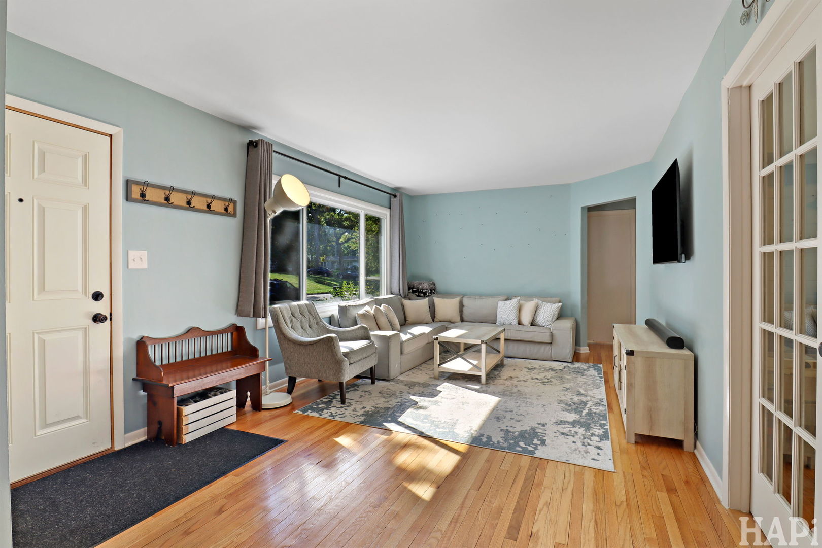 4604 Sussex Drive, McHenry, IL 60050