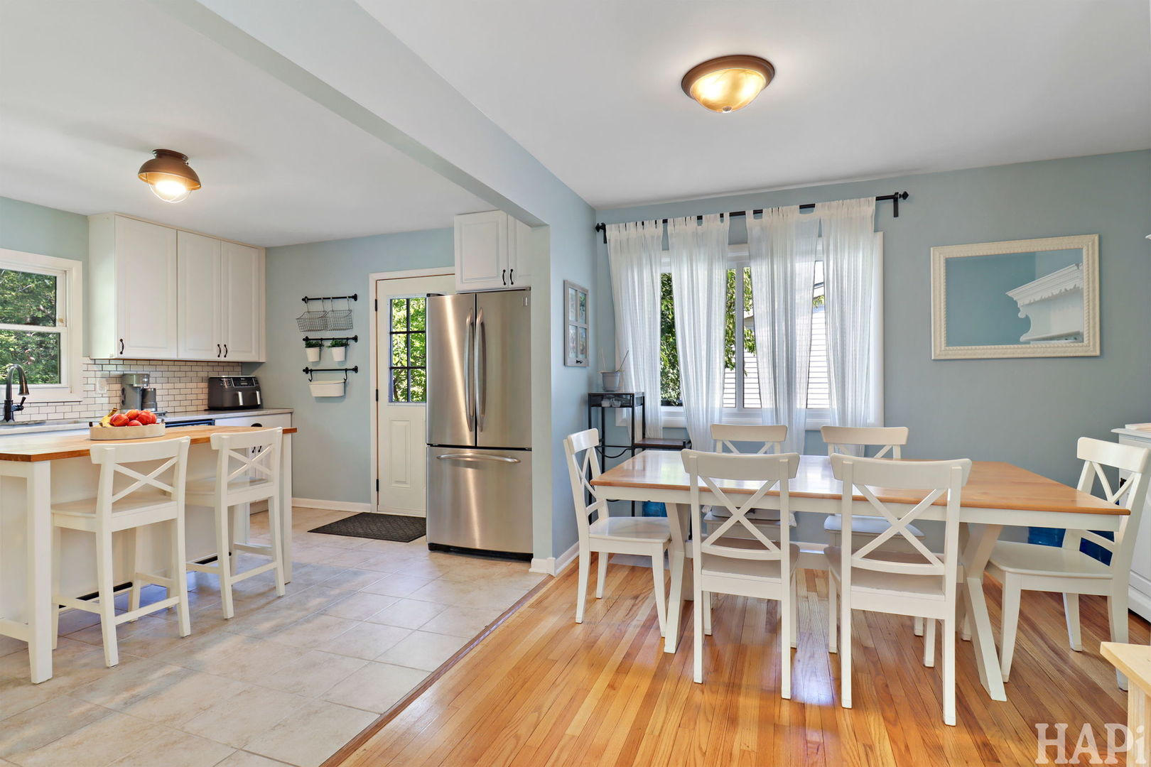 4604 Sussex Drive, McHenry, IL 60050