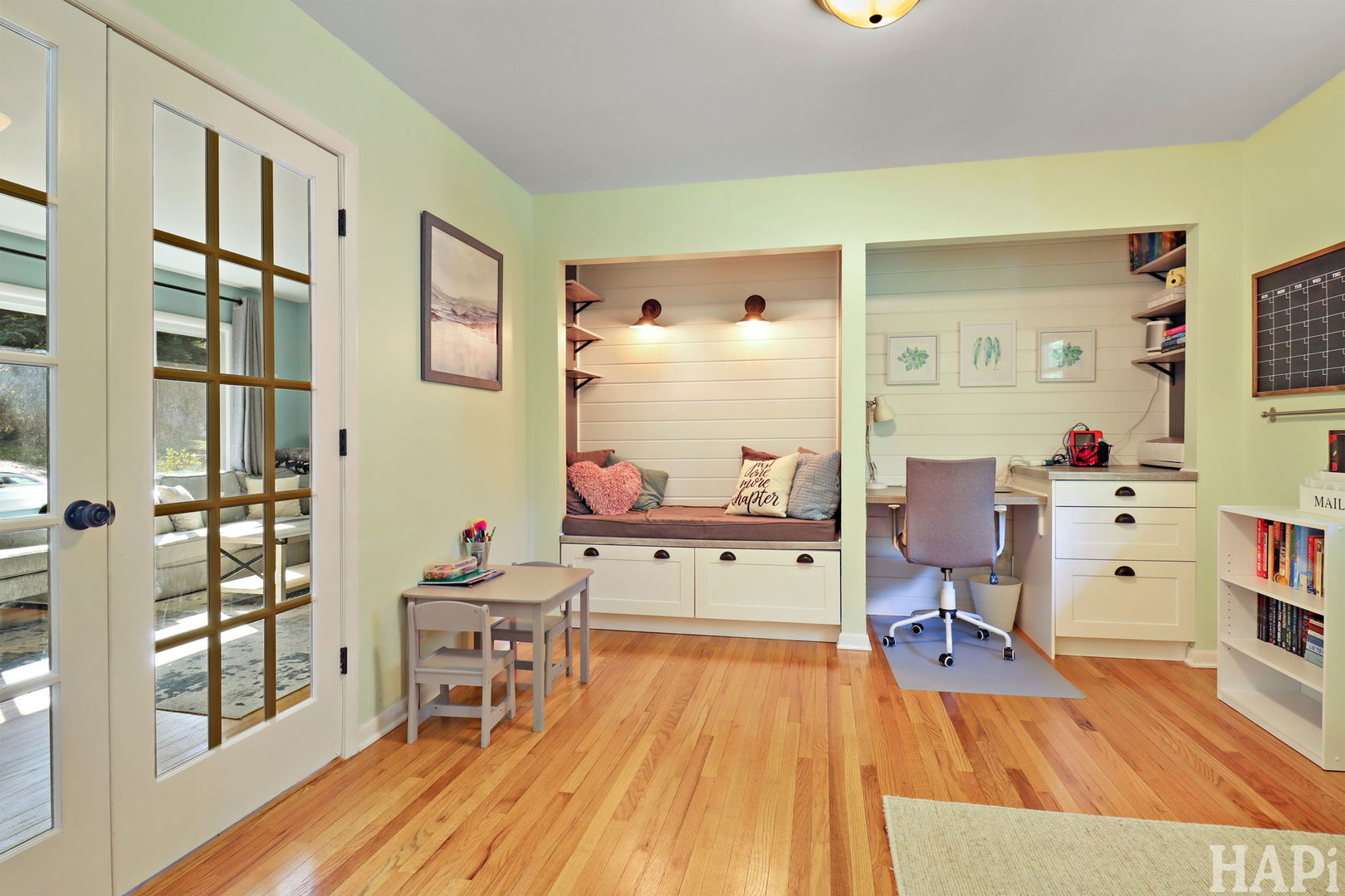 4604 Sussex Drive, McHenry, IL 60050