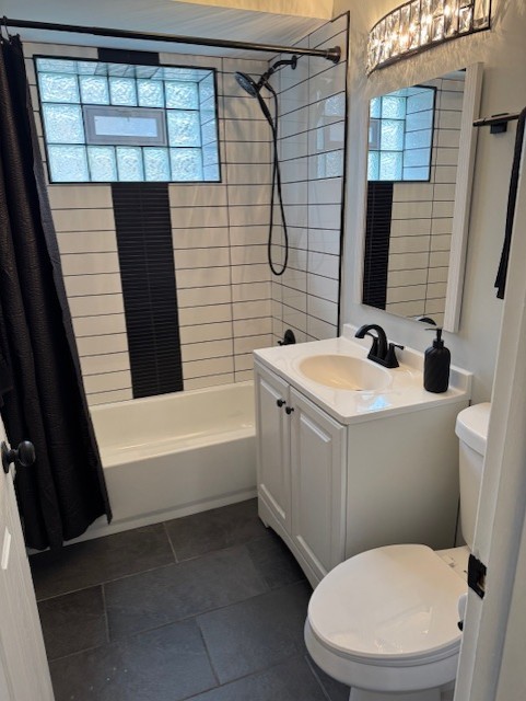 13512 Chatham Street #2, Blue Island, IL 60406