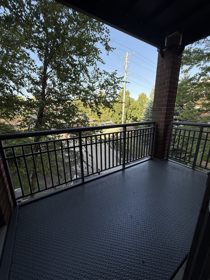255 E Liberty Drive #309, Wheaton, IL 60187