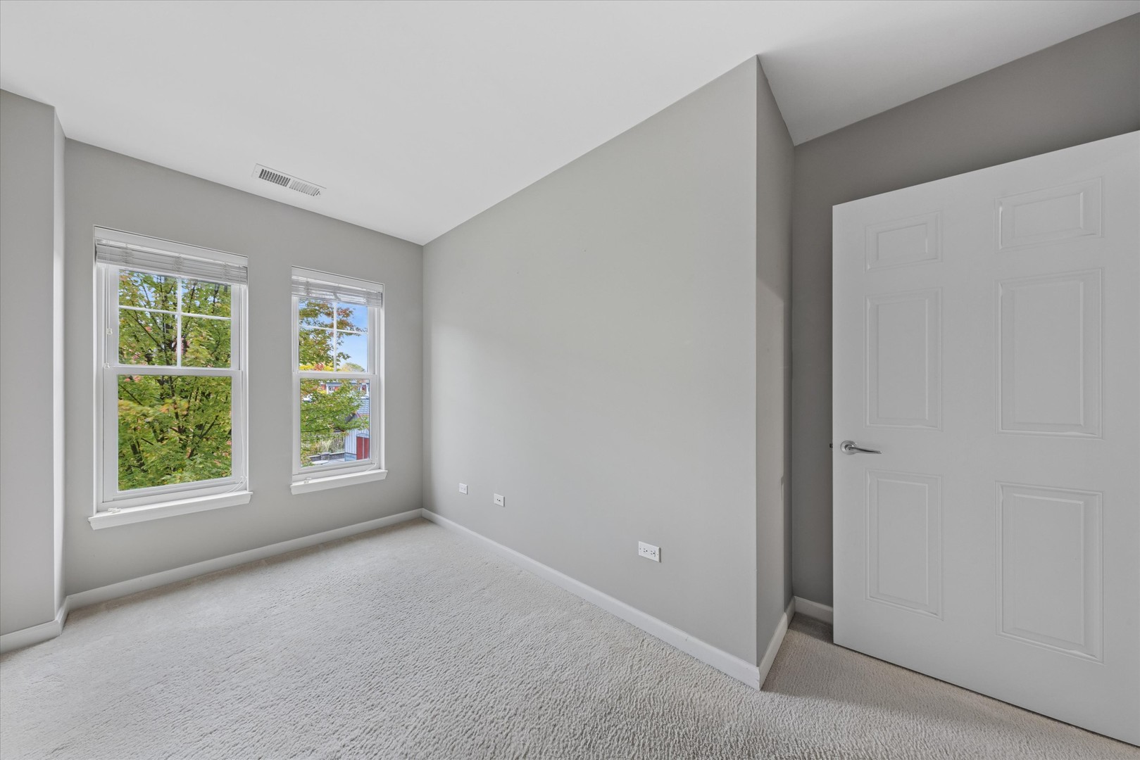 255 E Liberty Drive #309, Wheaton, IL 60187