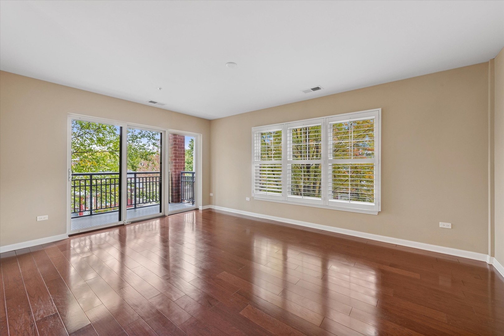 255 E Liberty Drive #309, Wheaton, IL 60187