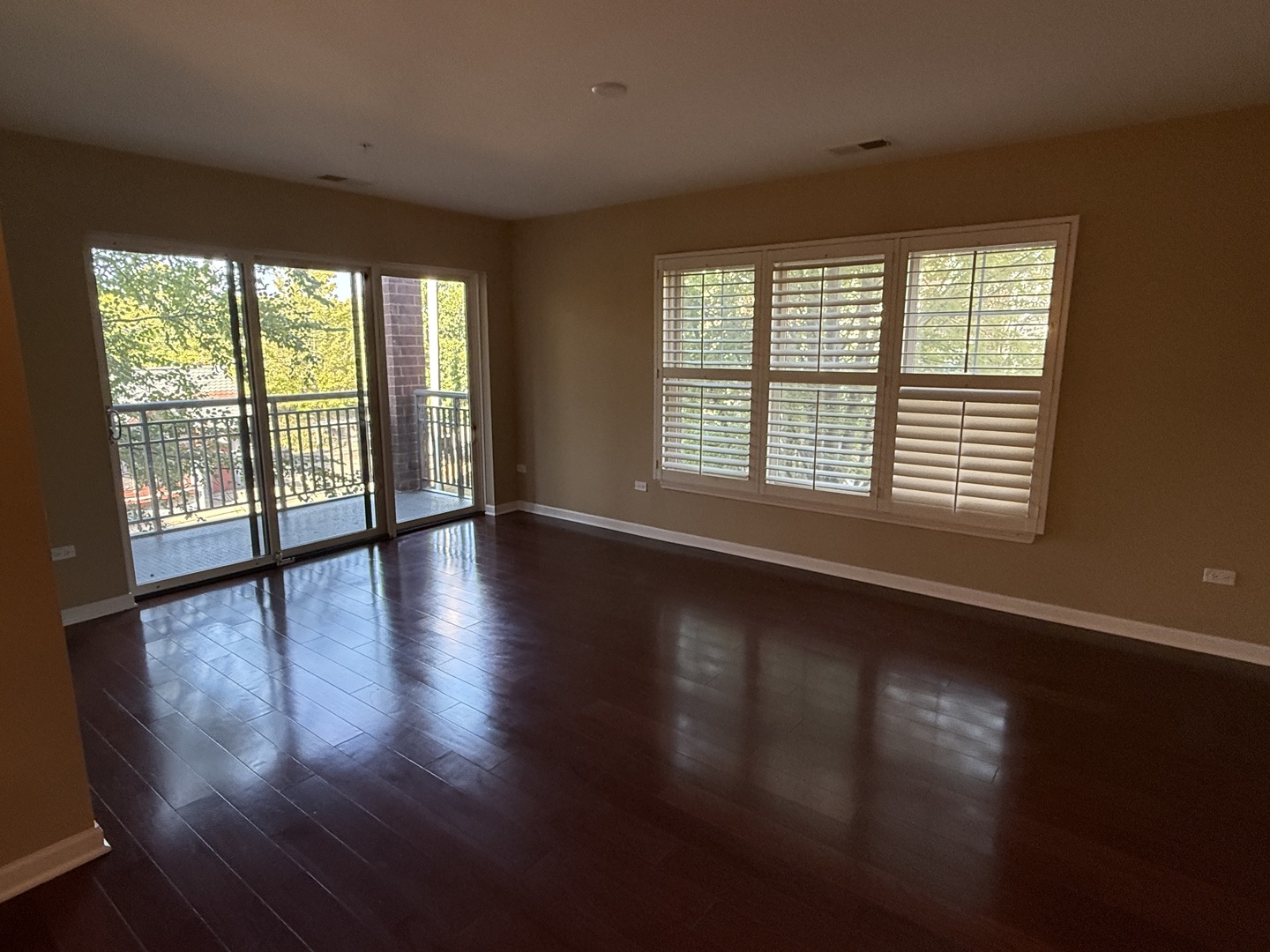 255 E Liberty Drive #309, Wheaton, IL 60187