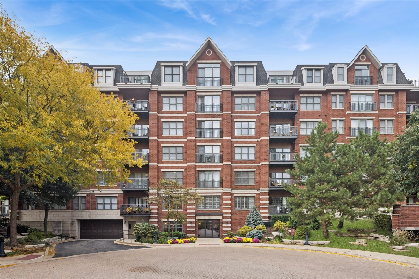 255 E Liberty Drive #309, Wheaton, IL 60187