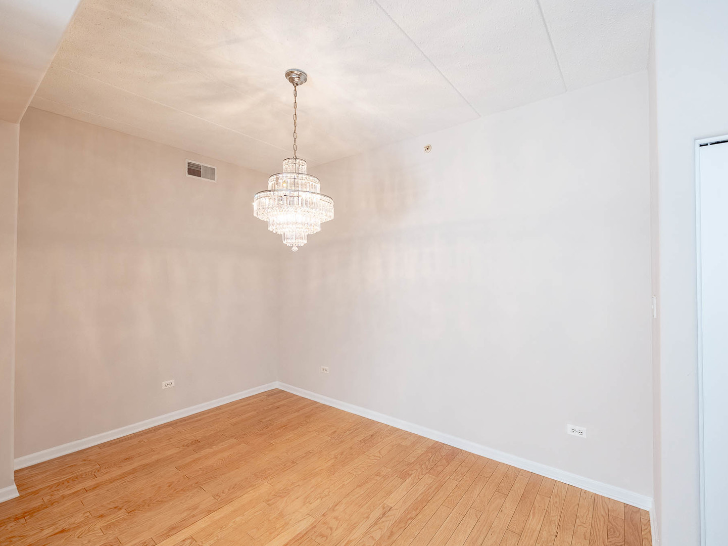 1715 Pavilion Way #205, Park Ridge, IL 60068