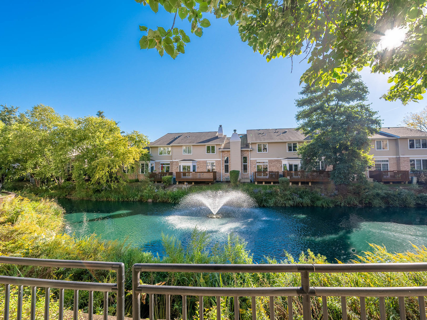 1715 Pavilion Way #205, Park Ridge, IL 60068