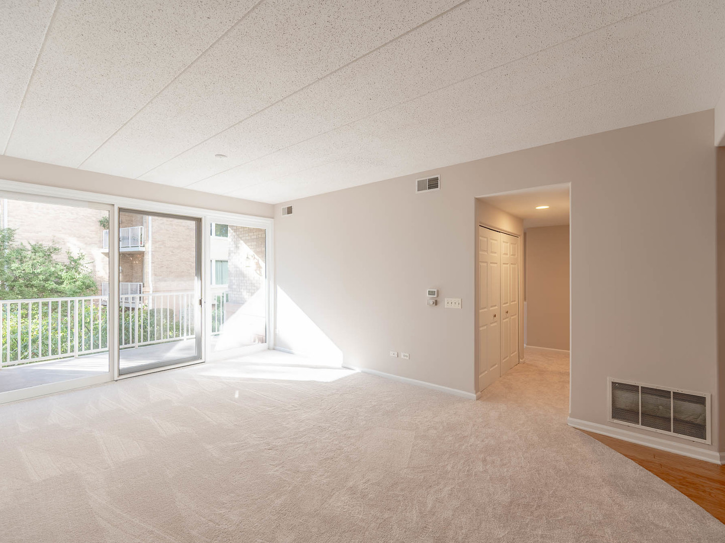 1715 Pavilion Way #205, Park Ridge, IL 60068
