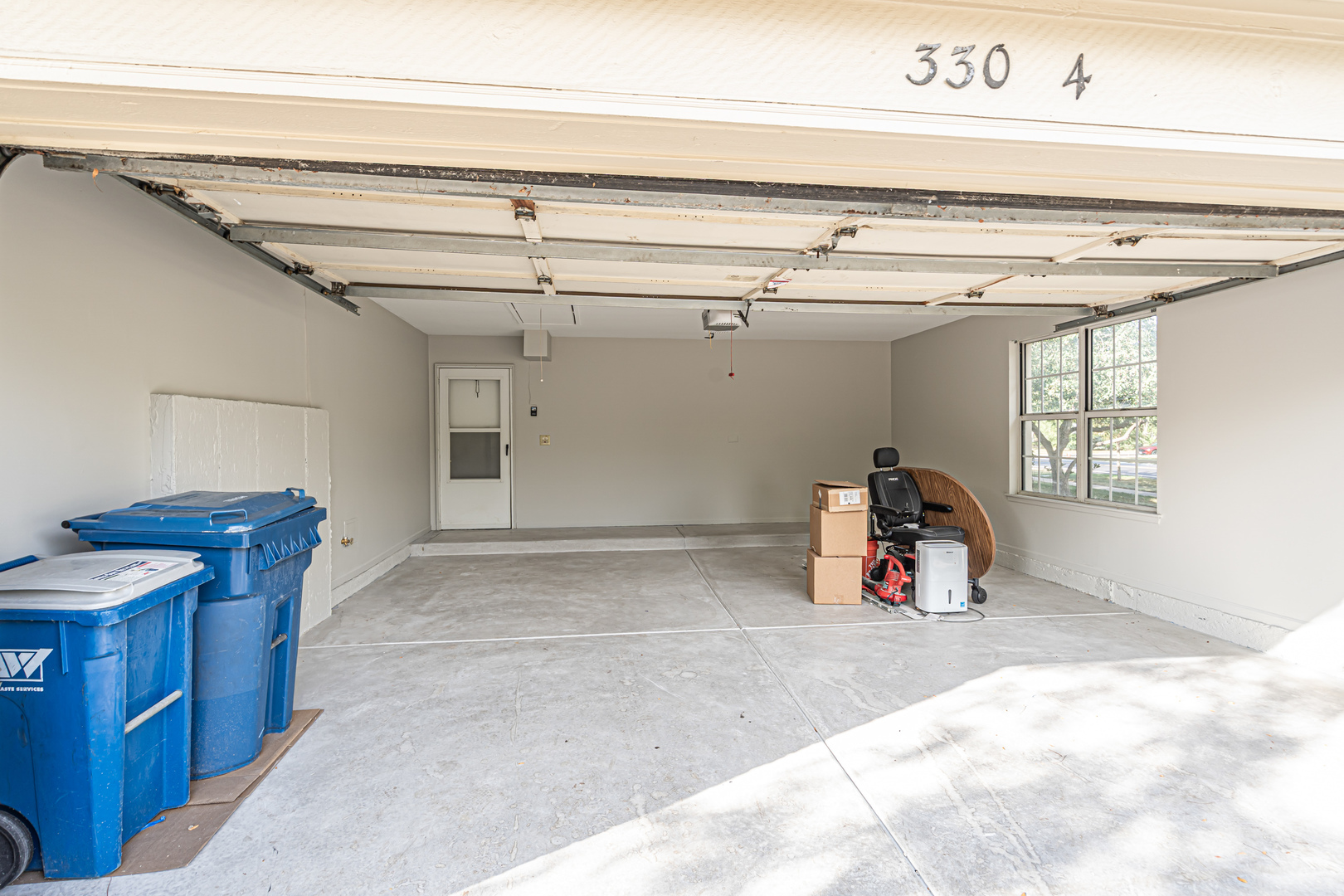 330 Ashford Circle #4, Bartlett, IL 60103