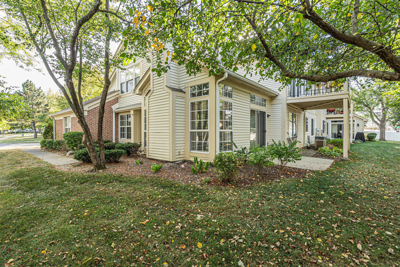 330 Ashford Circle #4, Bartlett, IL 60103