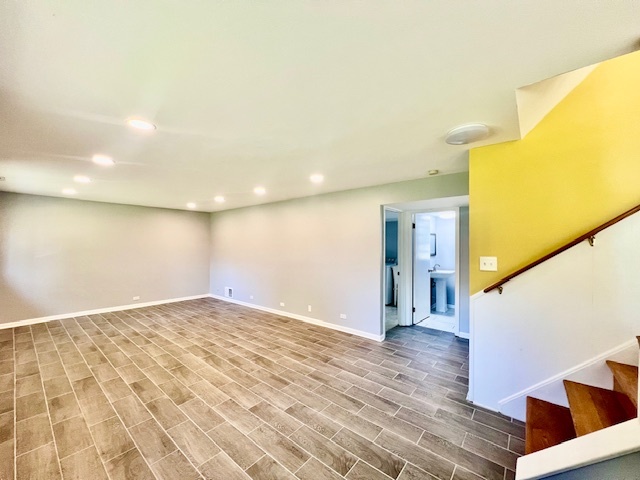 2112 N Kennicott Drive, Arlington Heights, IL 60004