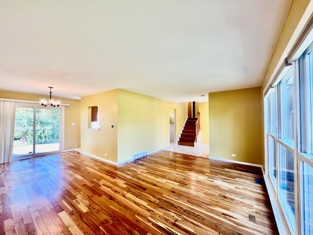 2112 N Kennicott Drive, Arlington Heights, IL 60004